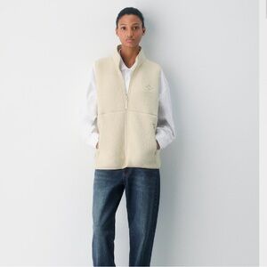 Aritzia Polartec® Thermal Pro™ Mockneck Vest - M, NWOT